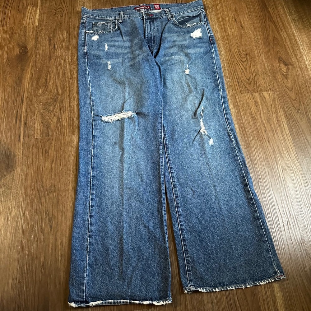 Aeropostale Vintage Bootcut Jeans Mens 38x32 Blue Good Distressed Wide Leg 1D104